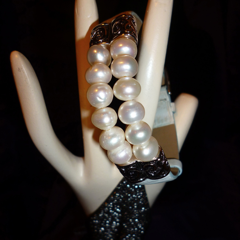 SS Leather & Freshwater Pearl Bracelet